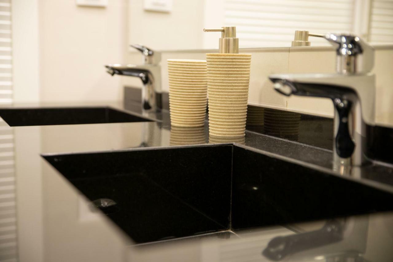 Luxury Apartment Alcazaba By Nagoa Homes マラガ エクステリア 写真